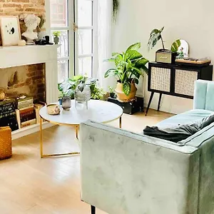  Appartement Très Bel De 60m2 En Centre Ville